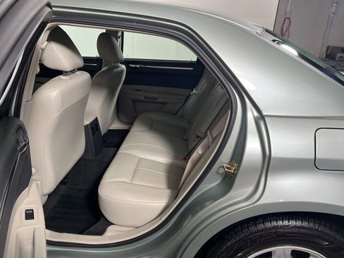Used 2005 Chrysler 300 Touring w/ Sound Group image 15