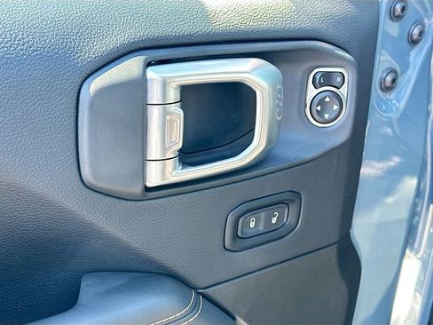 New 2026 Jeep Gladiator Sahara image 12