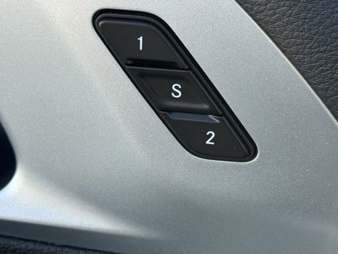 New 2026 Chrysler Pacifica Limited w/ S Appearance Package image 9