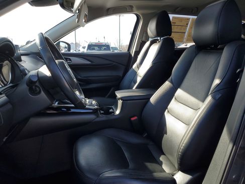 Used 2023 MAZDA CX-9 Touring image 18