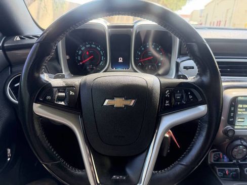 Used 2015 Chevrolet Camaro SS RWD image 15