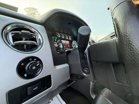 Used 2014 Ford F150 Lariat w/ Equipment Group 501A Mid image 19