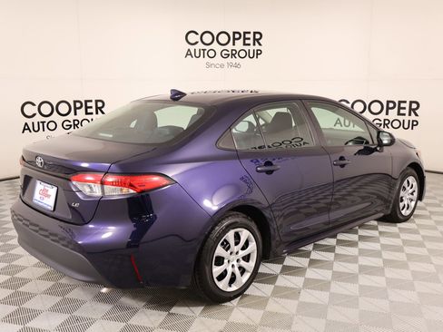 Used 2023 Toyota Corolla LE image 19