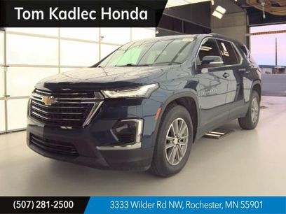 Used 2023 Chevrolet Traverse LT