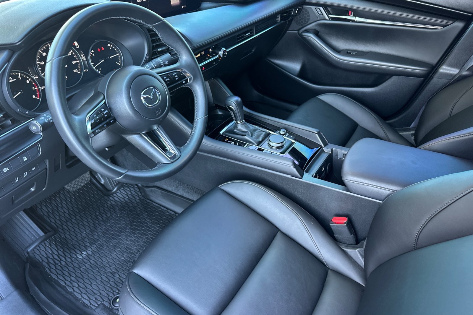Used 2024 MAZDA MAZDA3 s FWD image 11