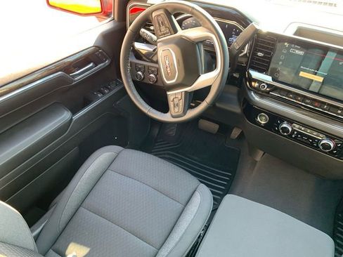 Used 2024 GMC Sierra 1500 Elevation image 20