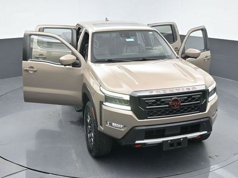 Used 2022 Nissan Frontier PRO-4X w/ Pro-4X Premium Package image 58