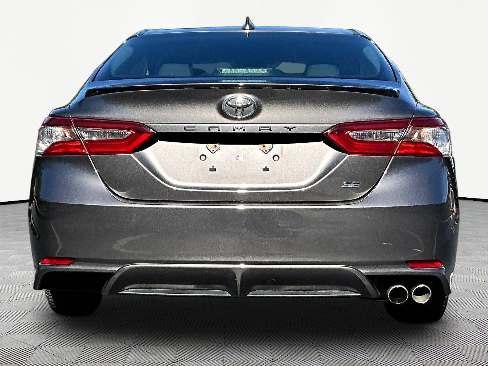 Used 2019 Toyota Camry SE w/ Convenience Package FWD image 5