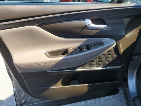 Used 2019 Hyundai Santa Fe Limited image 20
