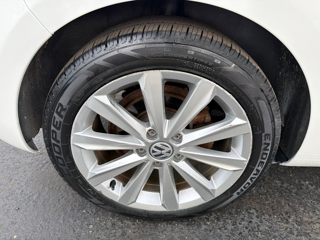 Used 2013 Volkswagen Golf TDI FWD image 31