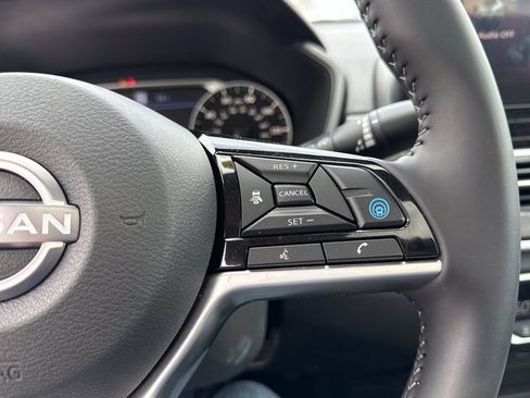 Certified 2025 Nissan Altima 2.5 SV w/ SV Premium Package FWD image 22