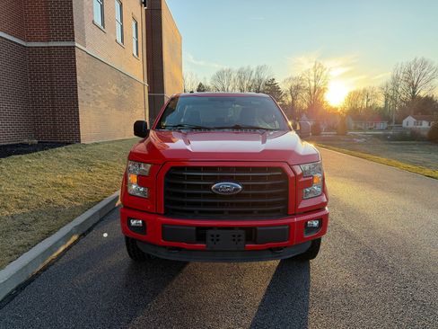 Used 2015 Ford F150 XLT w/ Equipment Group 301A Mid image 16