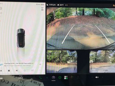 Used 2022 Tesla Model Y Long Range AWD/4WD image 24