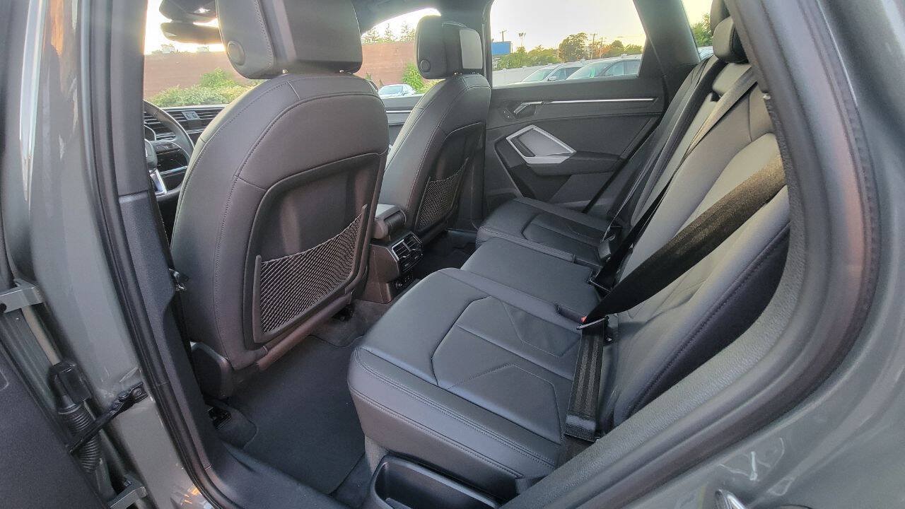 Used 2022 Audi Q3 2.0T Premium AWD/4WD image 26