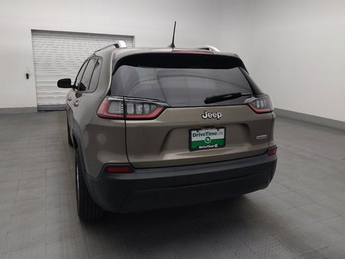 Used 2020 Jeep Cherokee Latitude FWD image 6
