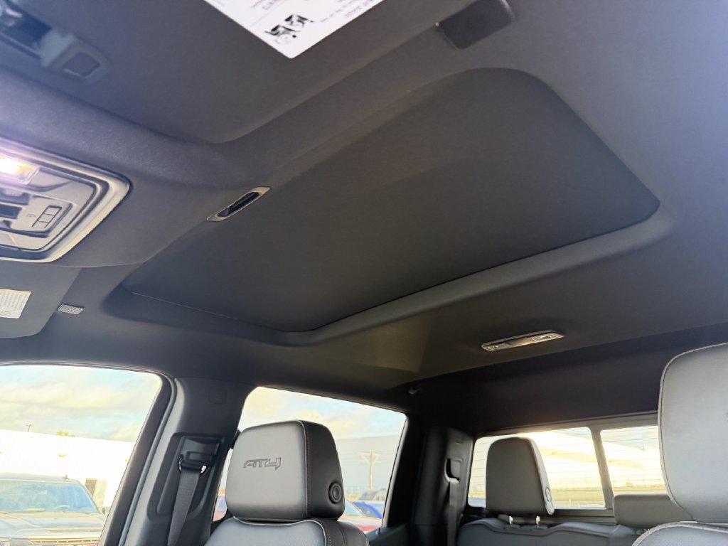New 2026 GMC Sierra 1500 AT4 w/ AT4 Premium Package AWD/4WD image 21
