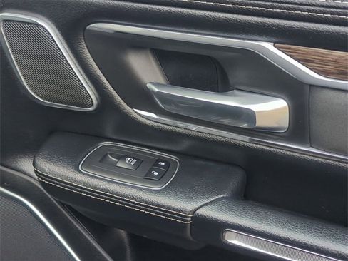 Used 2019 RAM 1500 Laramie image 29