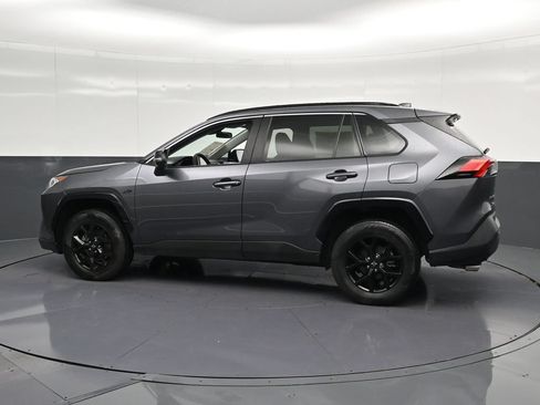 Used 2021 Toyota RAV4 XLE FWD image 8
