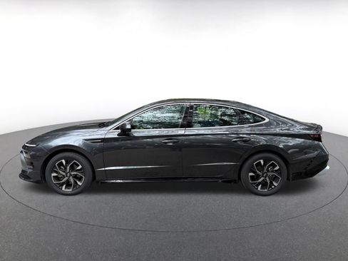 Used 2025 Hyundai Sonata SEL FWD image 4