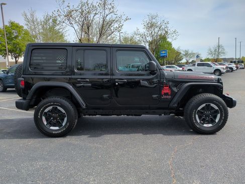 Used 2022 Jeep Wrangler Unlimited Rubicon AWD/4WD image 10