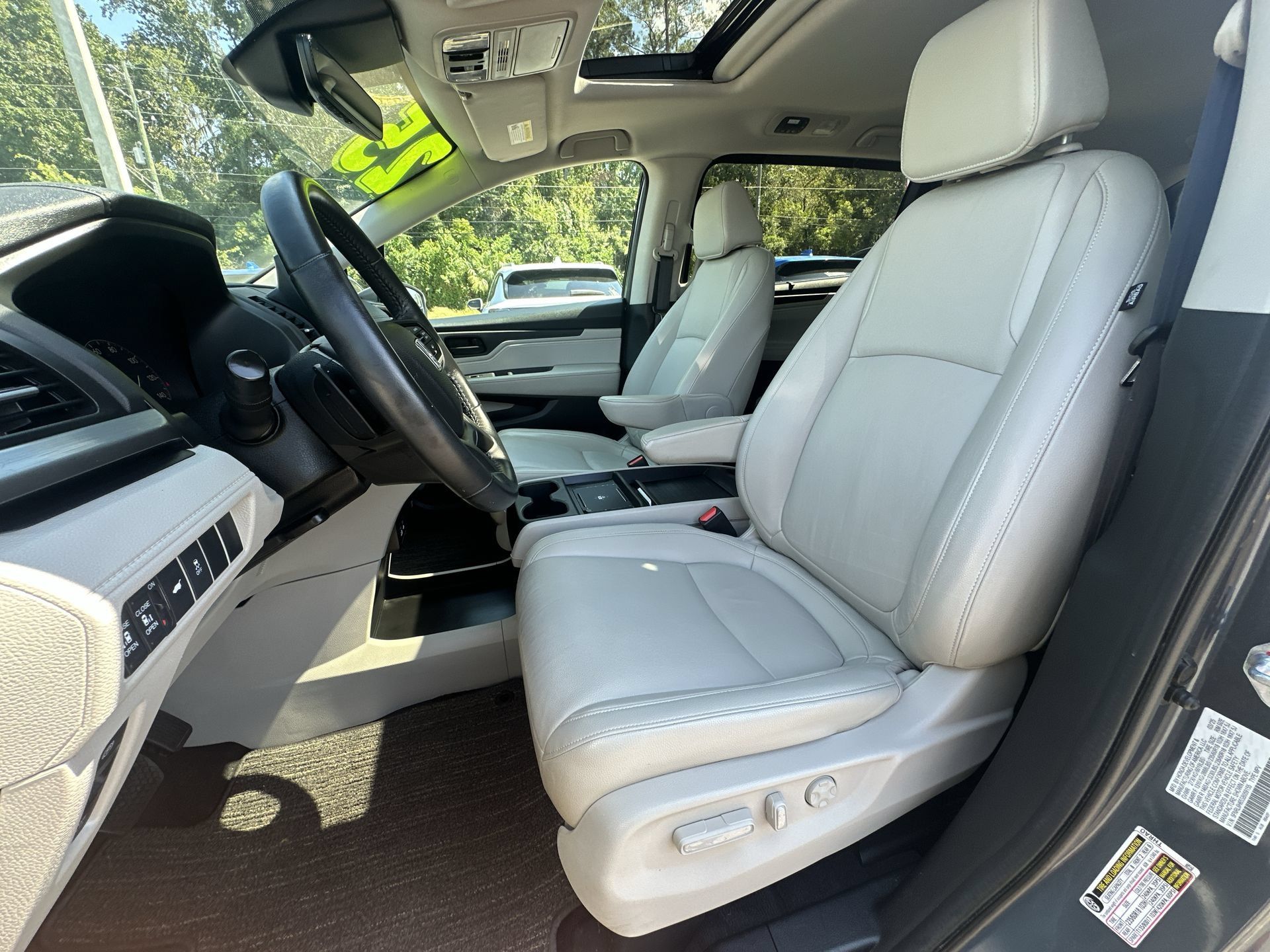 Used 2025 Honda Odyssey EX-L image 20