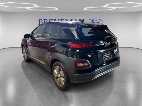 Used 2021 Hyundai Kona Limited w/ Cargo Package FWD image 8