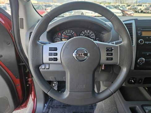 Used 2015 Nissan Frontier S image 11