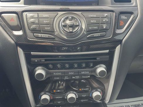 Used 2020 Nissan Pathfinder SL image 28