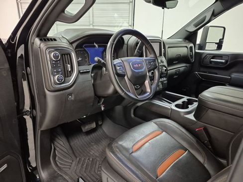 Used 2023 GMC Sierra 2500 AT4 w/ AT4 Preferred Package image 10