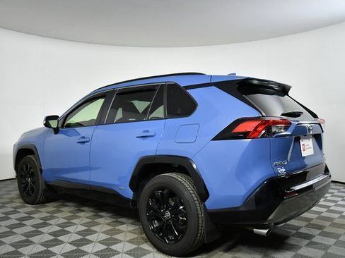 Used 2025 Toyota RAV4 SE image 14