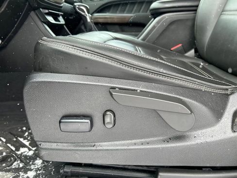 Used 2022 GMC Canyon Denali image 13