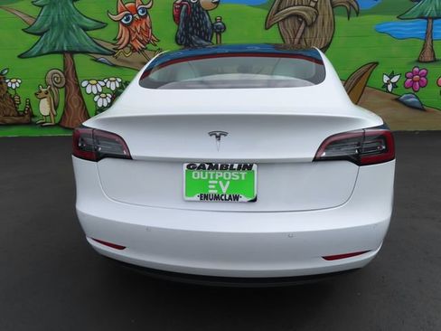 Used 2019 Tesla Model 3 Standard Range RWD image 6
