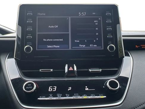 Used 2020 Toyota Corolla SE FWD image 19