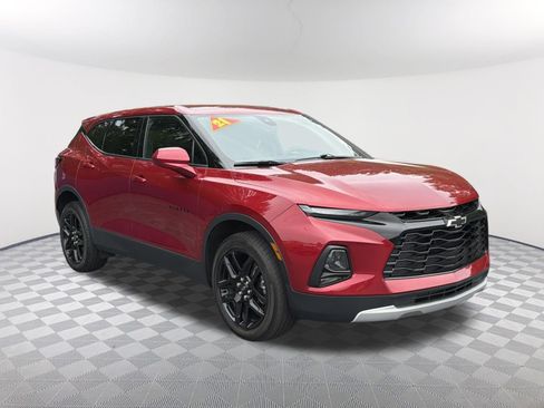 Used 2021 Chevrolet Blazer LT w/ LPO, Black Accent Package FWD image 3
