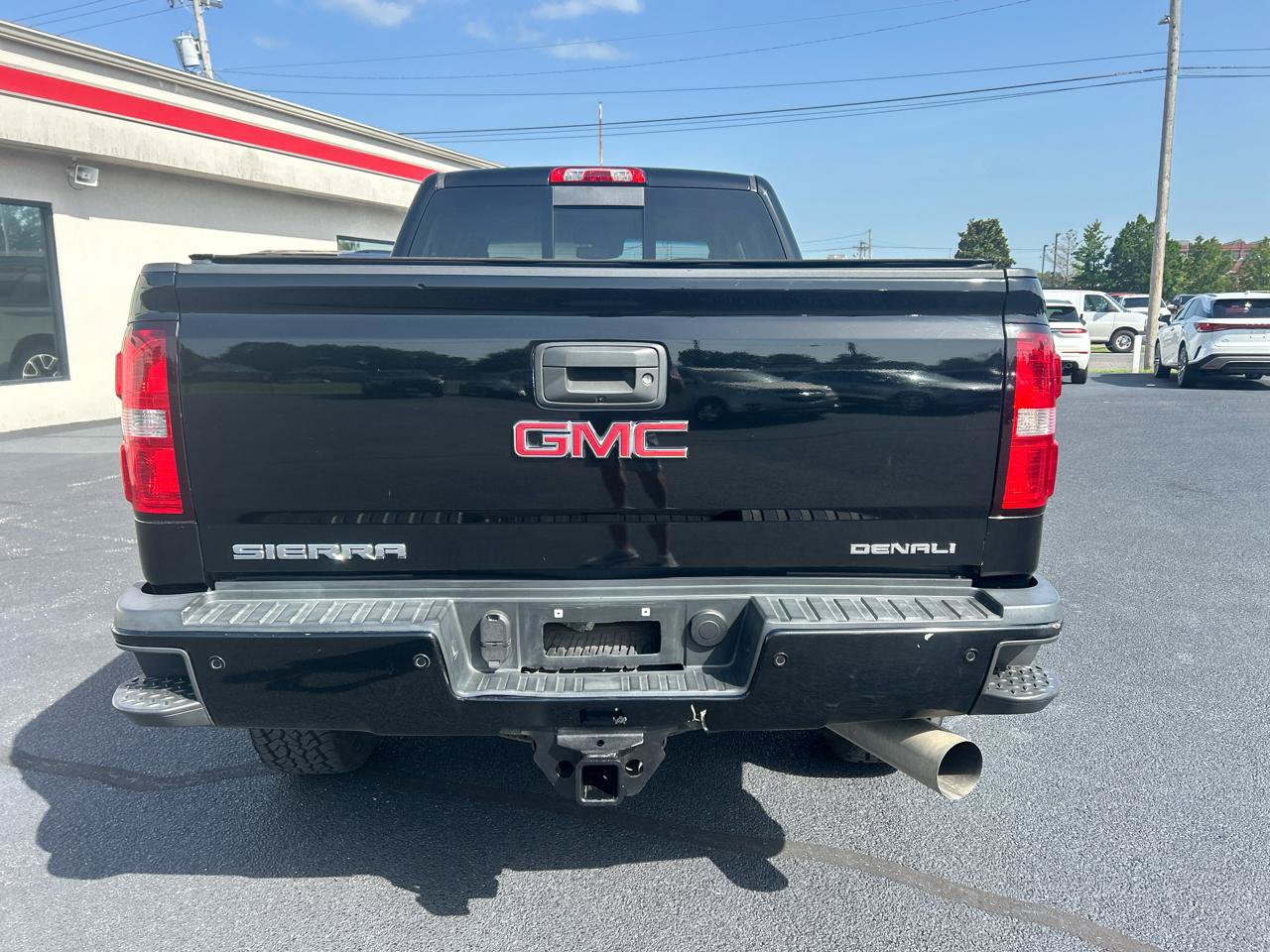 Used 2019 GMC Sierra 2500 Denali w/ Duramax Plus Package AWD/4WD image 6