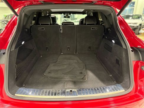 Used 2021 Porsche Cayenne S image 36