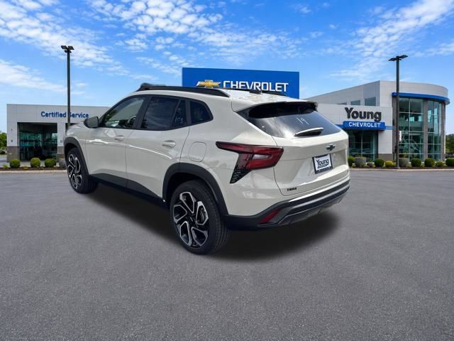 New 2026 Chevrolet Trax RS w/ Driver Confidence Package FWD image 5