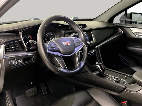 Certified 2022 Cadillac XT5 Luxury FWD image 17