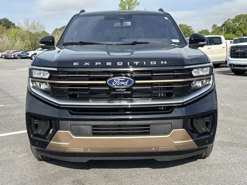 Used 2025 Ford Expedition King Ranch AWD/4WD image 2