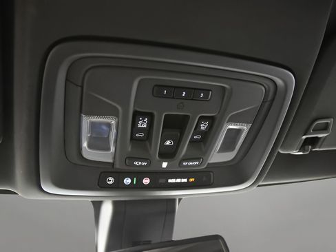 Used 2020 GMC Sierra 1500 SLT image 36