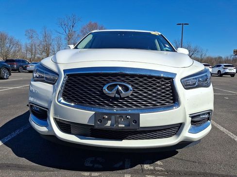 Used 2018 INFINITI QX60 Luxe image 2