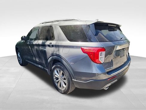 Used 2023 Ford Explorer Limited w/ Equipment Group 301A AWD/4WD image 3