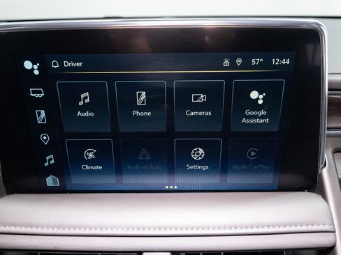 Used 2024 Chevrolet Suburban LT image 15