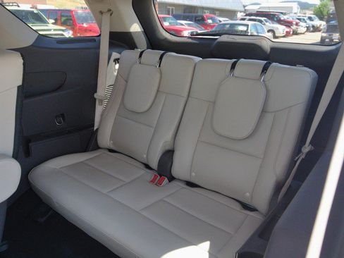 Used 2020 Ford Explorer Platinum w/ Premium Technology Package AWD/4WD image 32