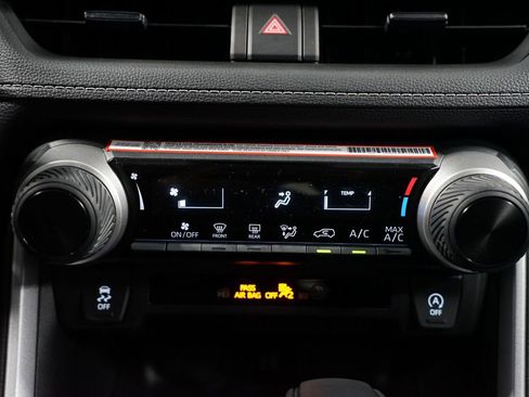 New 2025 Toyota RAV4 LE image 20