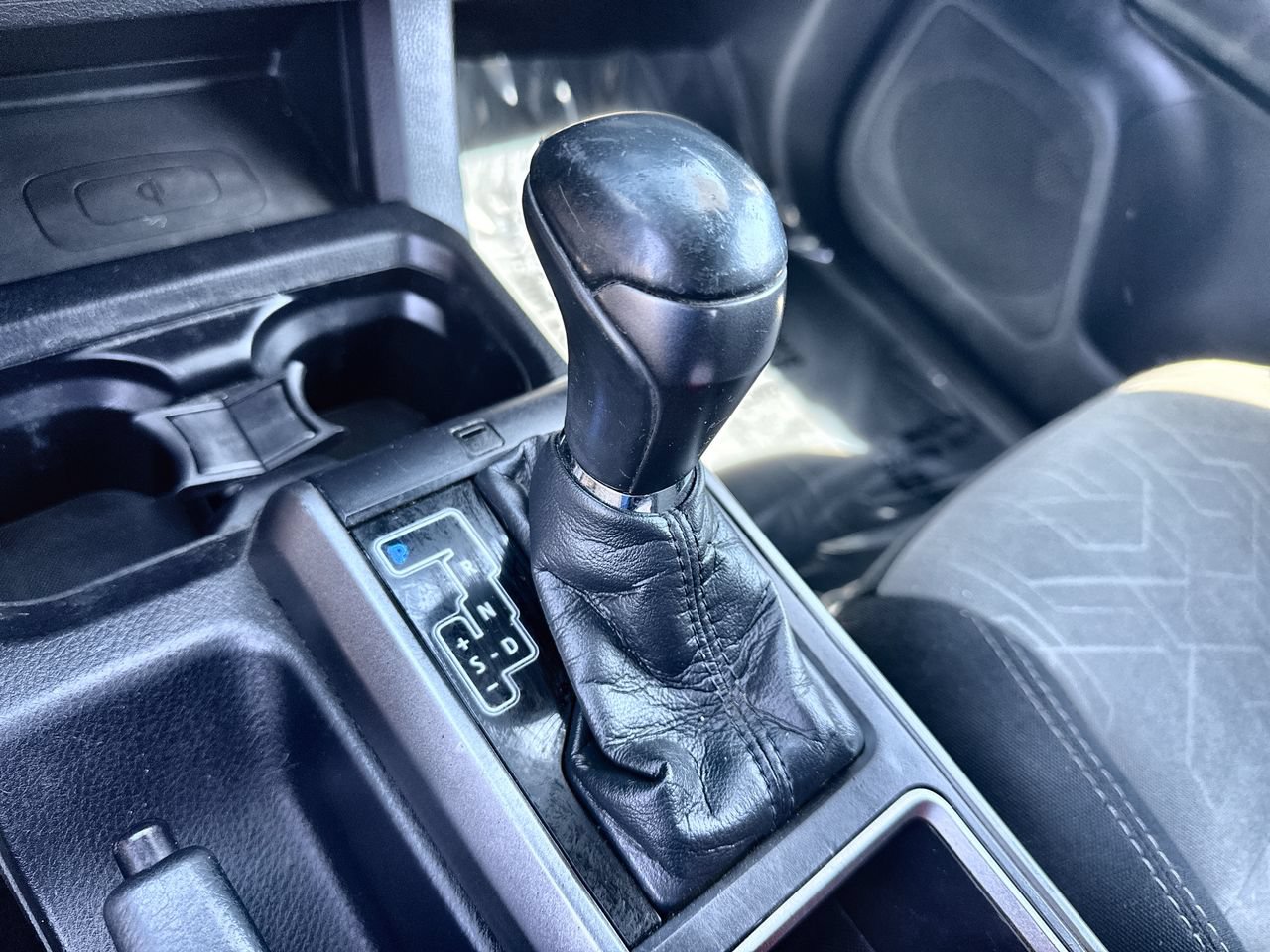 Used 2021 Toyota Tacoma TRD Sport w/ Technology Package AWD/4WD image 15