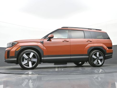 Used 2025 Hyundai Santa Fe Limited image 46