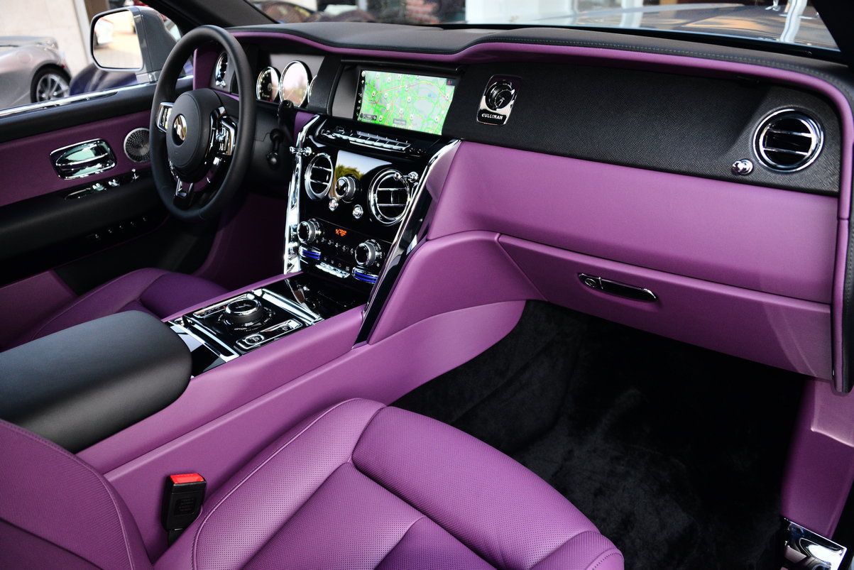 Certified 2022 Rolls-Royce Cullinan w/ Technology Package AWD/4WD image 4