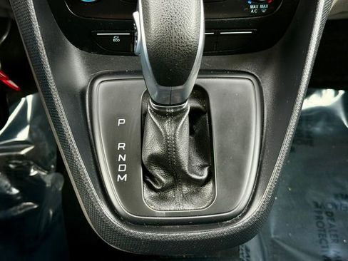 Used 2020 Ford Transit Connect XLT image 20