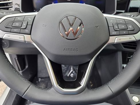 New 2026 Volkswagen Jetta SE FWD image 23